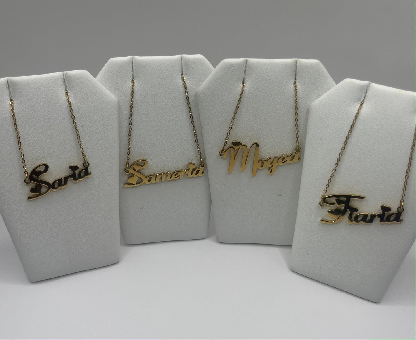 Simplistic Nameplate Necklace